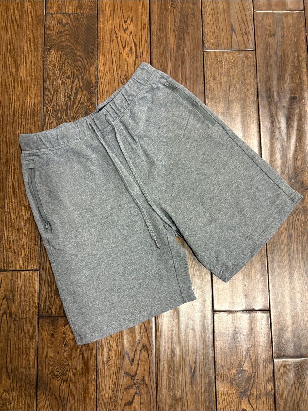 Eddie Bauer Men's Heather Gray Athletic Drawstring Shorts